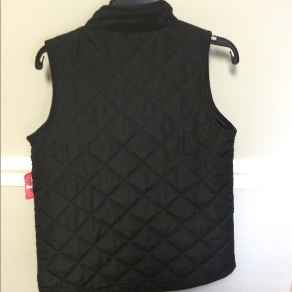 Youth XL Top and Vest Red - Picture 10 of 10